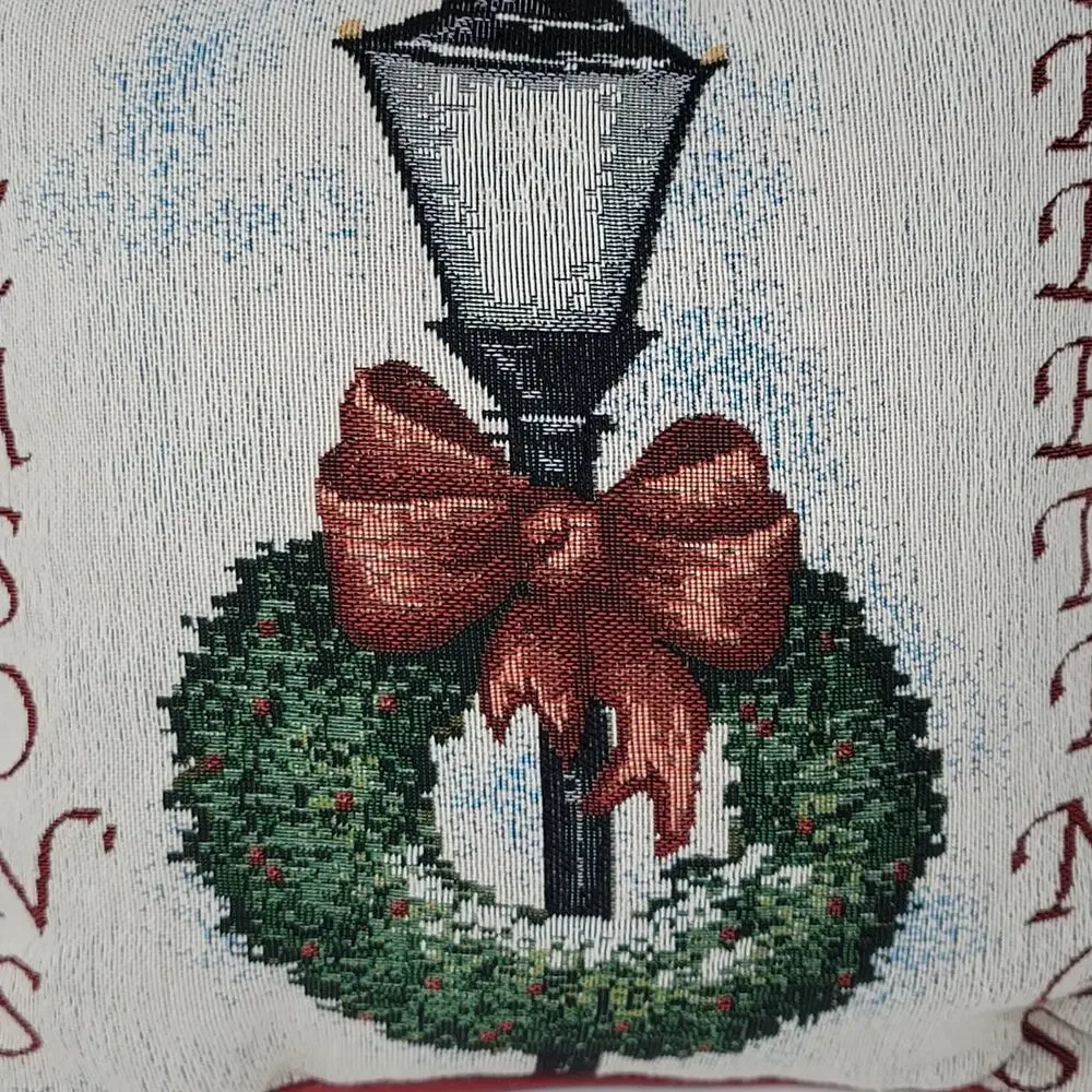 Christmas Needlepoint Tapestry Pillow Lamp Post Wreath Seasons Greetings